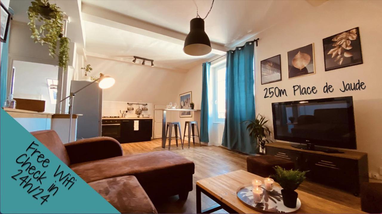 Under Roof Apartment